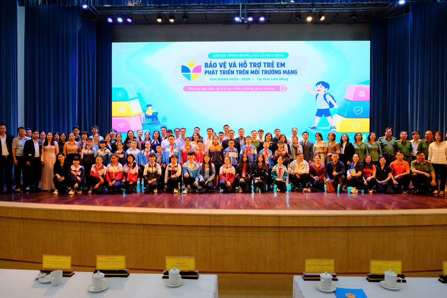 Lâm Đồng hưởng ứng chương trình bảo vệ trẻ em trên môi trường mạng giai đoạn 2026 - 2030