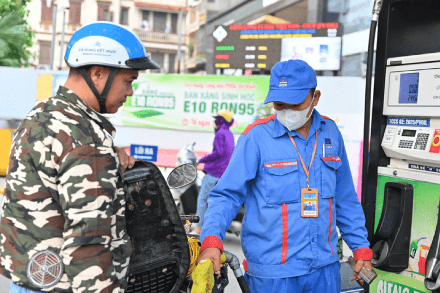 Lãnh đạo Bộ Công Thương lý giải lộ trình chuyển đổi xăng E10