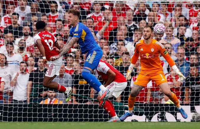 Arsenal đấu PSG tại chung kết Champions League: Khi bóng chết đối đầu dị chiêu pressing