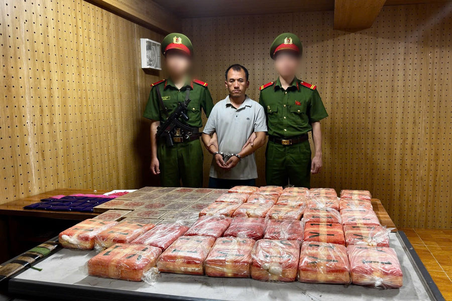 Sơn La triệt phá vụ vận chuyển 23kg ma túy: Đối tượng nổ súng chống trả khiến cán bộ bị thương