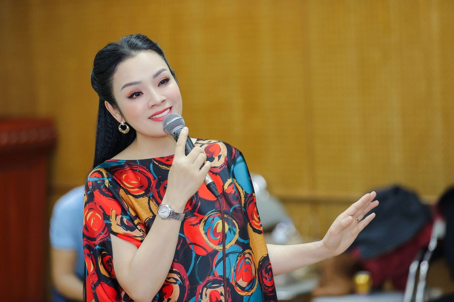 NSƯT Tân Nhàn: Từ Tiến sĩ trẻ nhất Việt Nam đến Phó Giáo sư và cuộc sống viên mãn