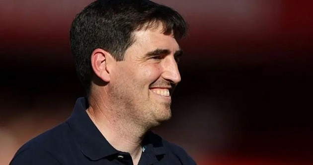 Andoni Iraola mang hệ thống pressing nghẹt thở đến Anfield: Ứng viên số 1 của Liverpool