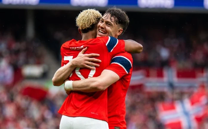 Jorgen Strand Larsen lập cú đúp, Na Uy đánh bại Thụy Điển 3-1 tại derby Bắc Âu