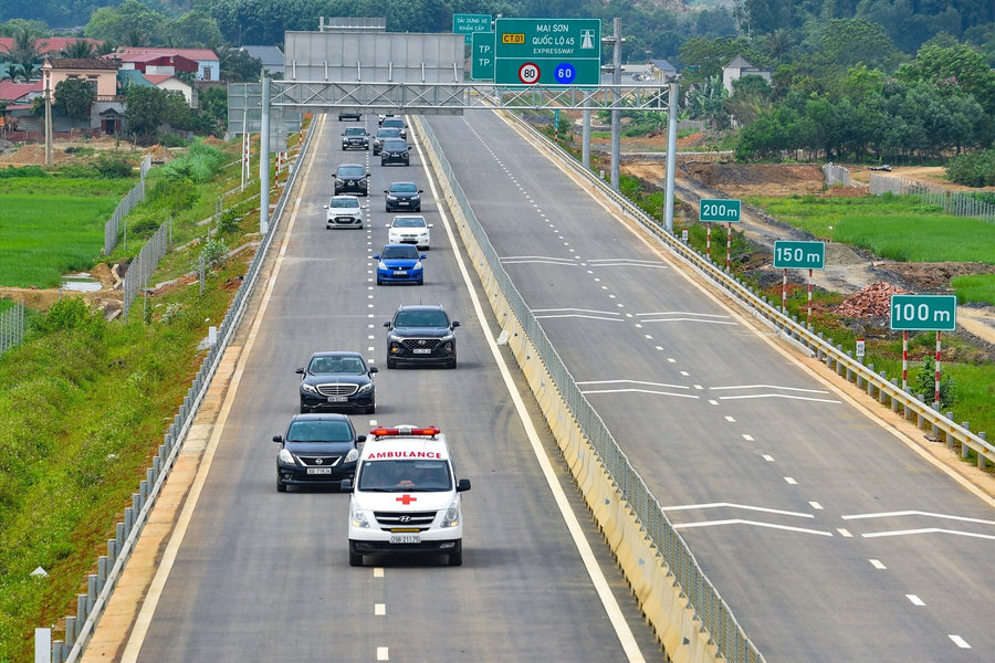 Mở rộng trục cao tốc Bắc - Nam lên 6 làn xe: Hoàn thành toàn bộ vào năm 2030
