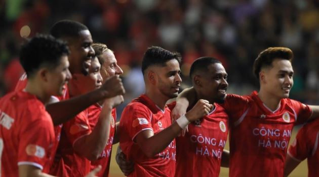 CAHN thống trị giải thưởng V.League tháng 5 trước vòng đấu hạ màn