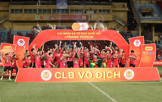 V-League 2025/26: Khát vọng chuyên nghiệp và dấu ấn nhà vô địch CAHN