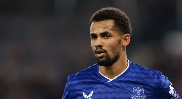 Manchester United trước sức ép chốt sớm thương vụ Iliman Ndiaye giá 69 triệu bảng