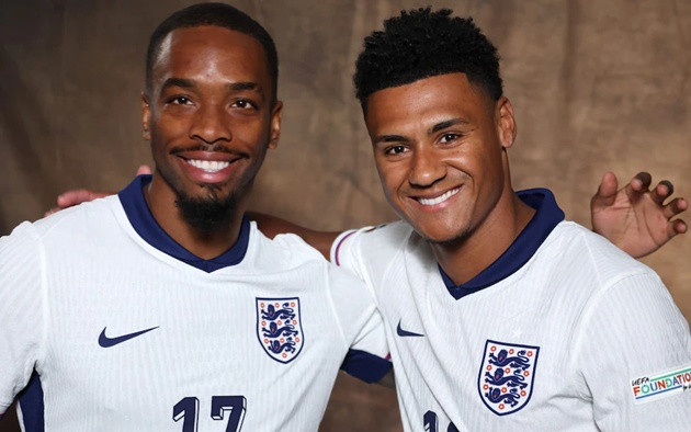 Ivan Toney và Ollie Watkins: Từ kẻ đóng thế đến quân bài chiến lược của Thomas Tuchel