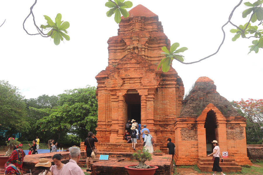 Summer comes alive at ancient Po Sah Inu Cham Towers