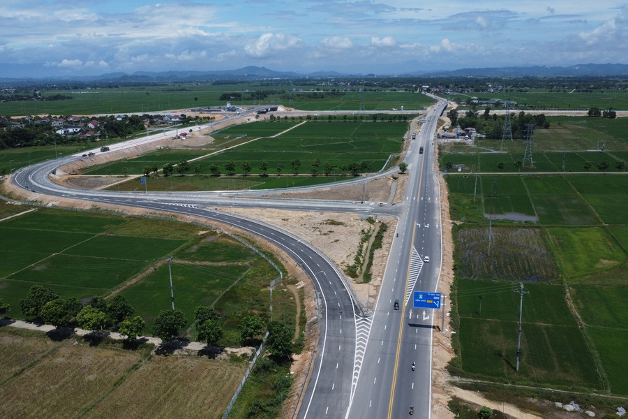 Mở rộng cao tốc Bắc - Nam phía Đông lên 6 làn xe: Lộ trình và cơ chế đặc thù