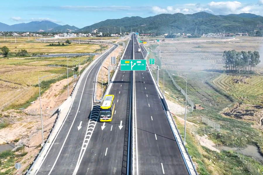 Hoàn thiện cao tốc Chí Thạnh - Vân Phong 11.000 tỷ đồng: Vận hành đồng bộ từ giữa tháng 6/2026