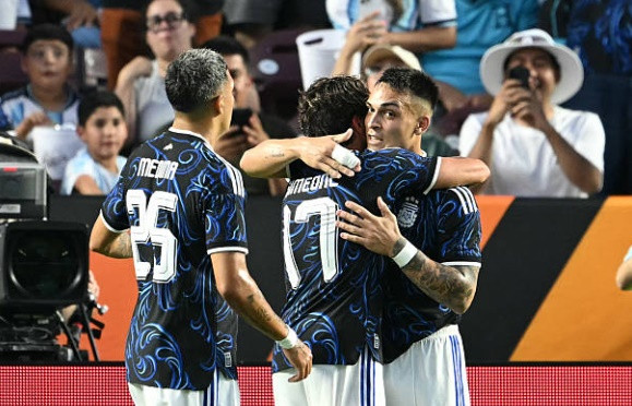 Argentina 2-0 Honduras: Lautaro Martinez rực sáng trong ngày Messi dự bị