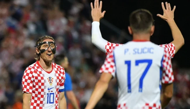 Modric và Pasalic tỏa sáng giúp Croatia hạ gục Slovenia ở phút bù giờ cuối cùng