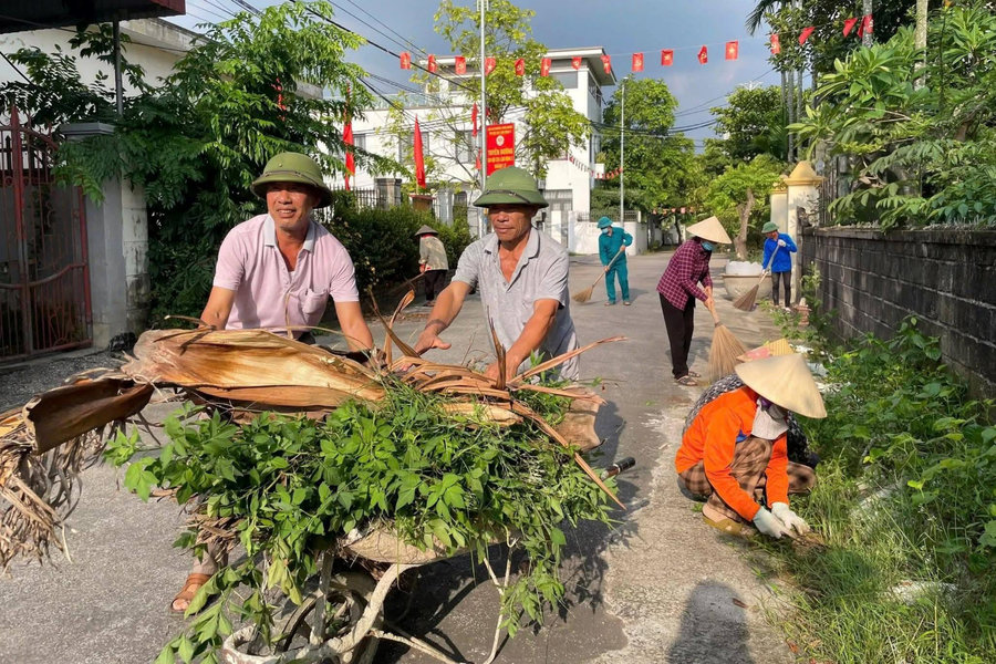 Chung sức xây dựng Lâm Ðồng ngày càng thêm xanh