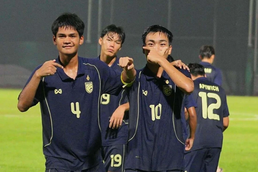 U19 Thái Lan thắng kịch tính Malaysia 3-2, mở cơ hội cho U19 Việt Nam