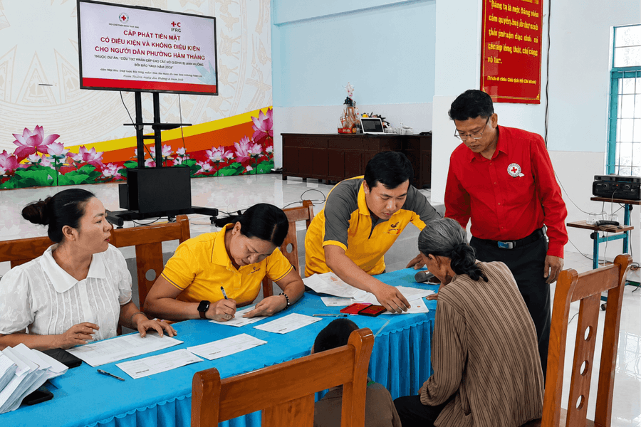 Hội Chữ thập đỏ Lâm Đồng cấp phát 1,16 tỷ đồng hỗ trợ người dân sau thiên tai