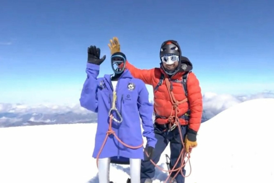 Robot hình người Pemba chinh phục đỉnh núi lửa 6.200m: Bước đệm tiến tới Everest