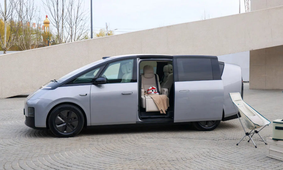 Li Auto MEGA Home chính thức lộ diện: MPV điện 7 chỗ sở hữu 4 cảm biến lidar