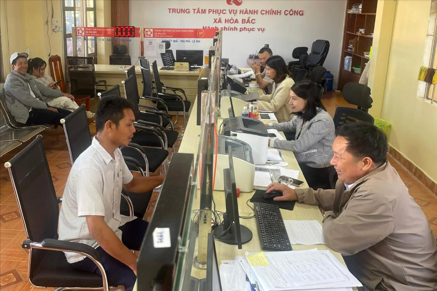Dịch vụ công về tận thôn, buôn