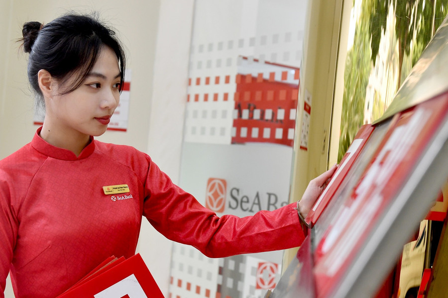 Lãi suất ngân hàng hôm nay 12/06: ACB tăng mạnh lãi suất trực tuyến lên 7,3%