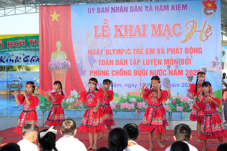 Hàm Kiệm khai mạc hè, phát động toàn dân tập bơi phòng, chống đuối nước