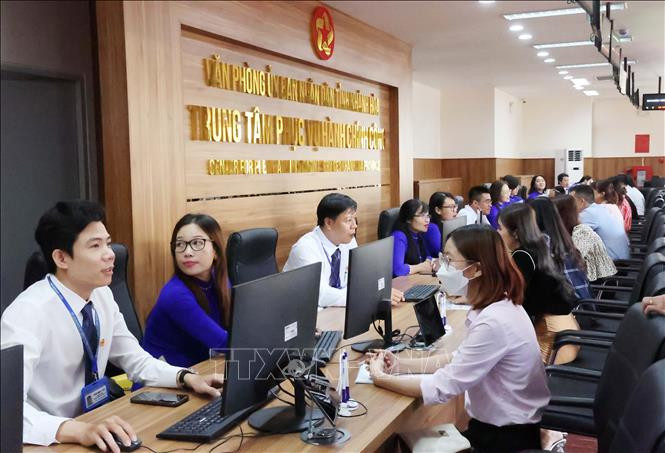Động lực nâng cao hiệu quả chính quyền địa phương 2 cấp