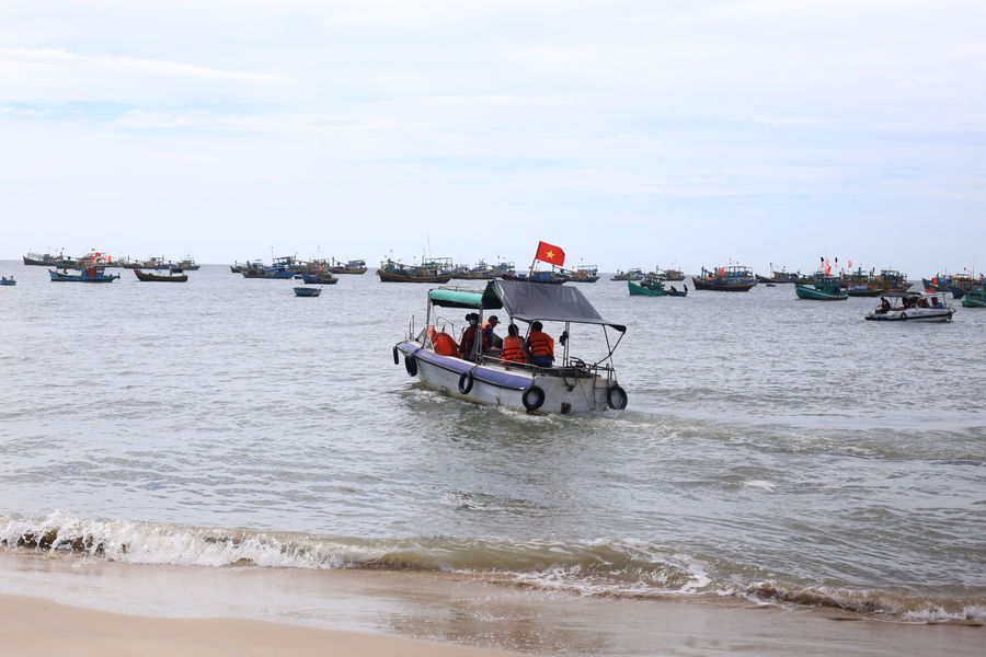Lam Dong Strengthens Watercraft Management During Peak Beach Tourism Season