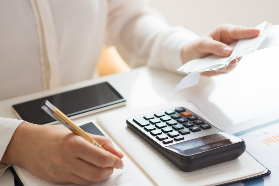 Giảm giá trị nghiệm thu công trình, lập hóa đơn điều chỉnh hay thay thế?