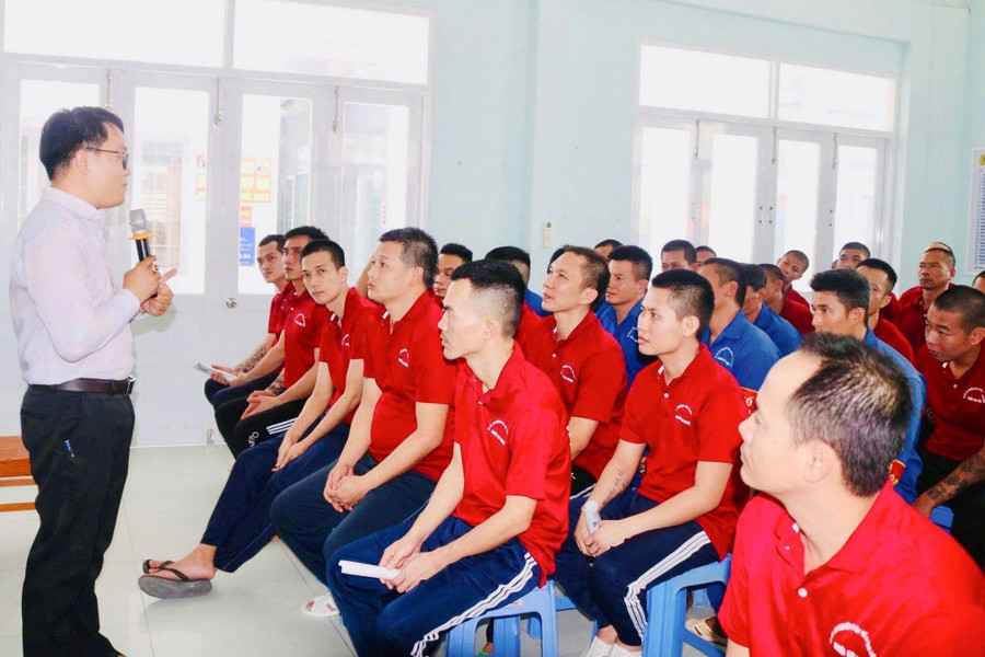 Mở rộng cơ hội việc làm cho đồng bào DTTS