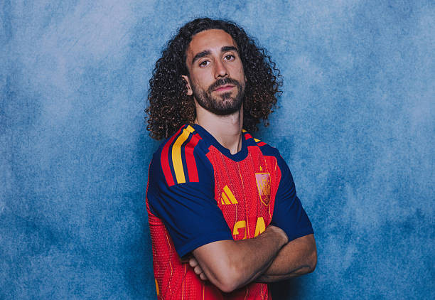 Chelsea tìm người thay Marc Cucurella: 4 mục tiêu hàng đầu cho hành lang cánh trái