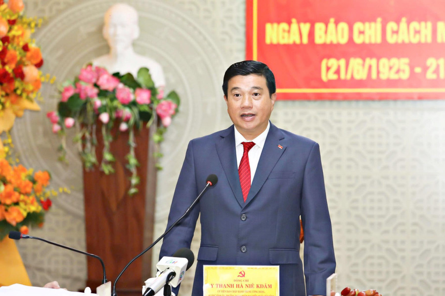 Phát huy bản lĩnh, trí tuệ và trách nhiệm của người làm báo tỉnh Lâm Đồng