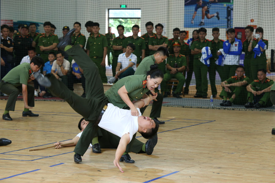 Sôi nổi tranh tài các nội dung chiến thuật, bài quyền tại Hội thao Công an nhân dân khu vực III