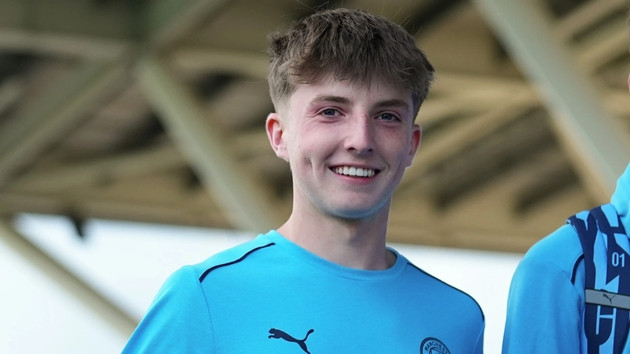 Manchester City đối mặt nguy cơ mất Charlie Gray vào tay Lazio