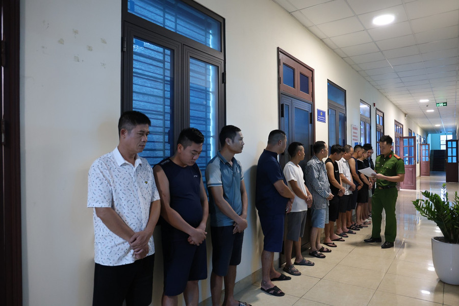 Ninh Bình triệt xóa ổ nhóm đánh bạc trong nhà thuê tại xã Rạng Đông