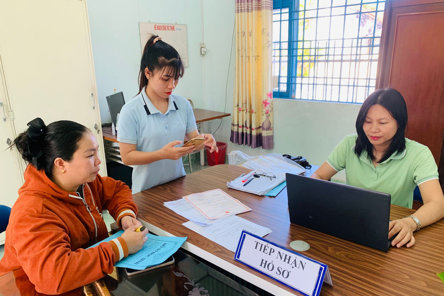 Tuyển sinh trực tuyến: Thuận lợi cho phụ huynh, minh bạch trong tuyển sinh