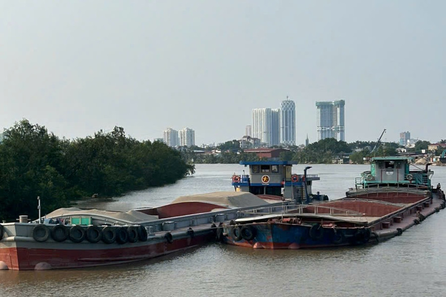 Hải Phòng xử phạt 187,5 triệu đồng 6 phương tiện vận chuyển cát không rõ nguồn gốc