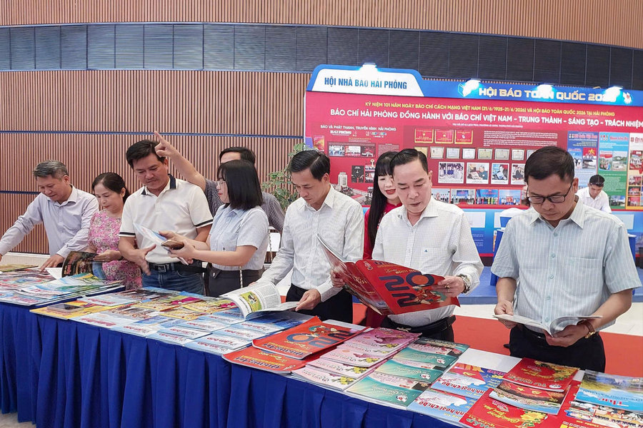 Cụm thi đua Hội Nhà báo các tỉnh Tây Nguyên và Duyên hải miền Trung đạt giải C tại Hội Báo toàn quốc