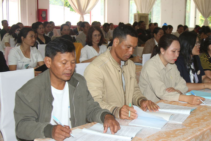 Tập huấn về hạn chế tình trạng tảo hôn và hôn nhân cận huyết thống