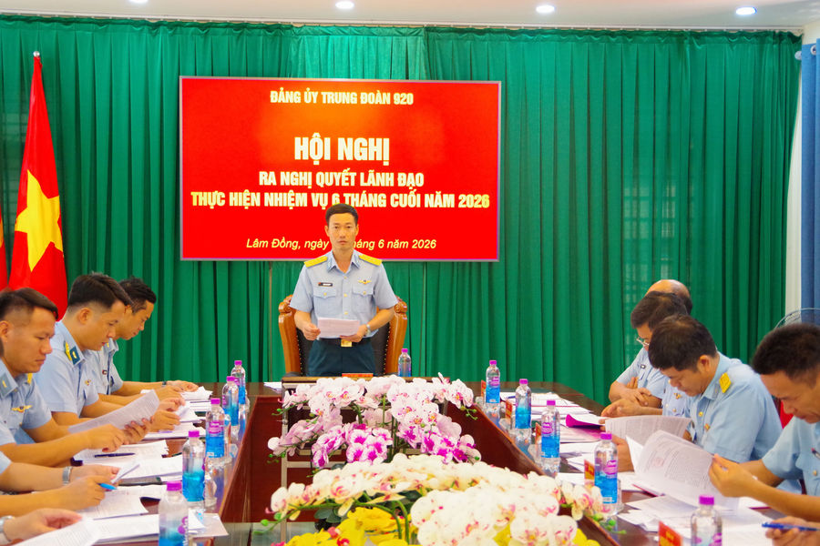 Trung đoàn 920 nâng cao chất lượng huấn luyện, bảo đảm an toàn bay