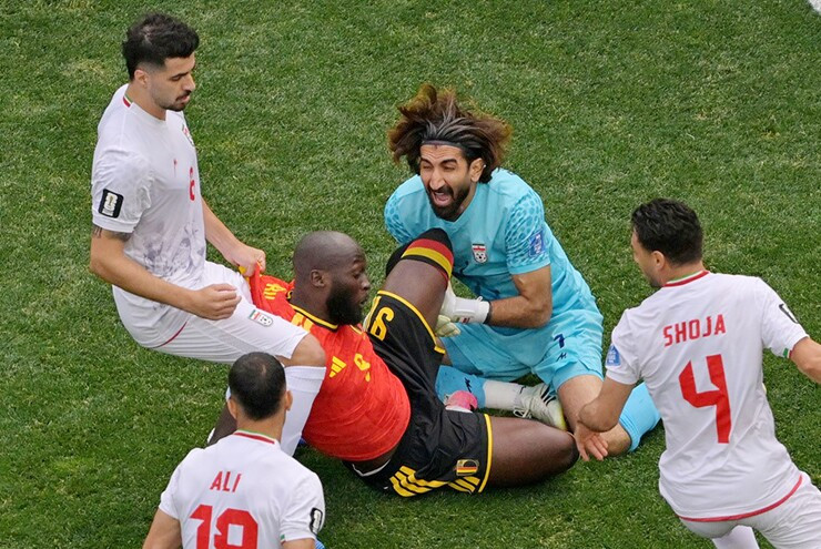 Bỉ 0-0 Iran: Alireza Beiranvand rực sáng, Quỷ đỏ đứng trước bờ vực bị loại tại World Cup