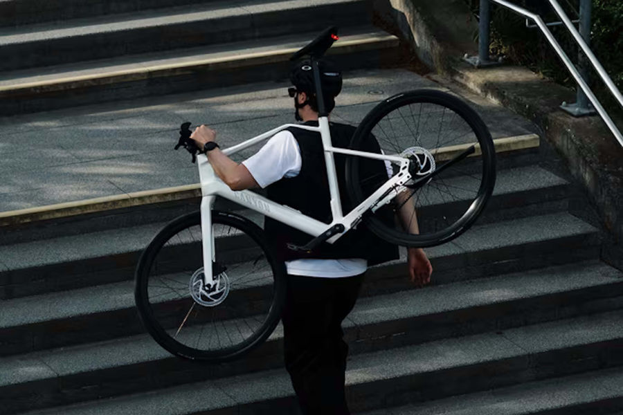 Canyon Roadlite:ON CF: Chiếc e-bike siêu nhẹ thách thức định kiến về xe đạp điện đô thị