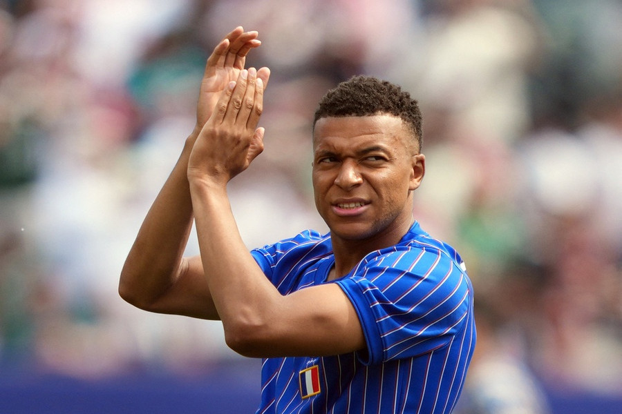 Kylian Mbappe đi vào lịch sử tuyển Pháp: Cột mốc 100 trận vĩ đại ở tuổi 27