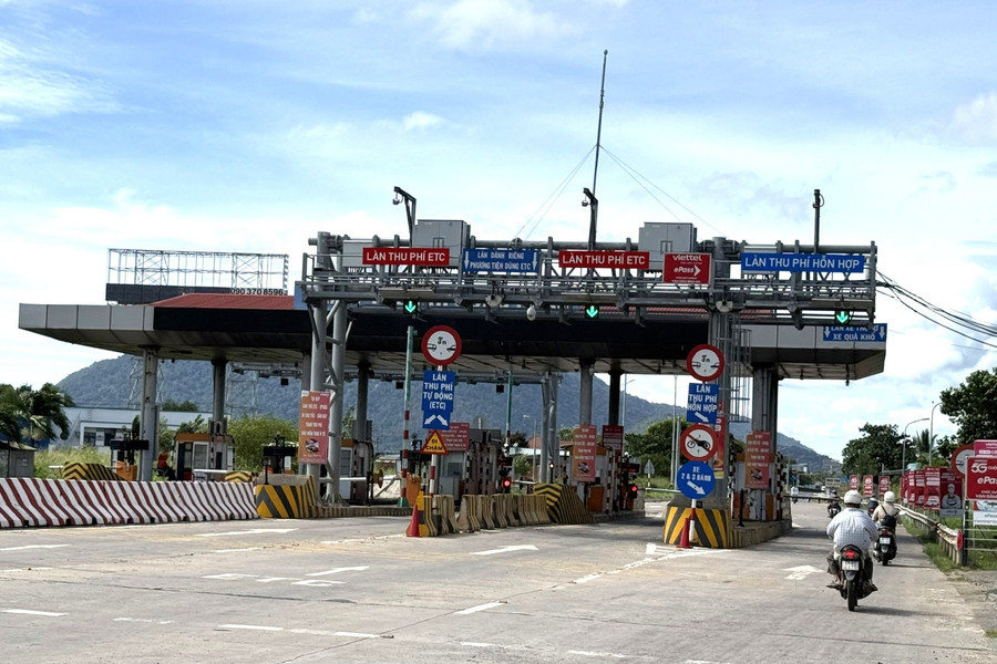 Lam Dong steps up monitoring of toll collection at BOT projects