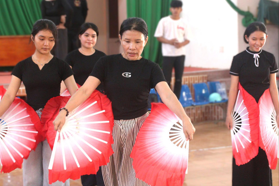 Người “giữ lửa” phong trào văn nghệ quần chúng