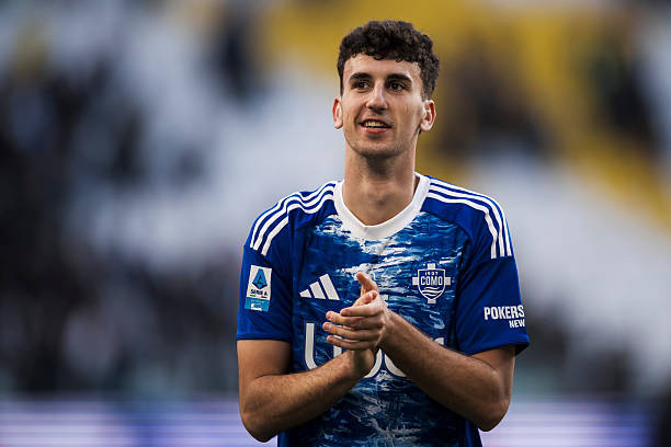 Chelsea đàm phán chiêu mộ Jacobo Ramon: Canh bạc trẻ hóa hàng thủ từ Serie A