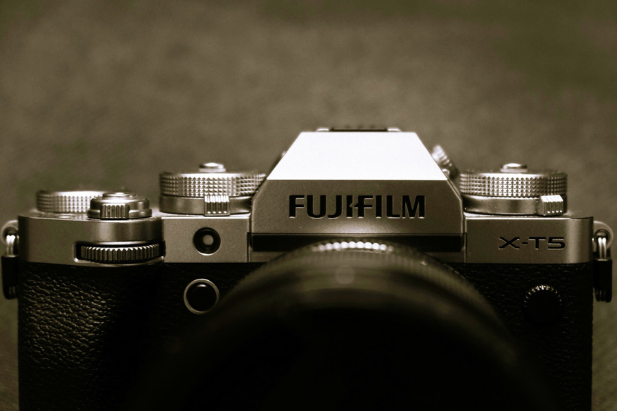 Fujifilm X-T6: Nâng cấp pin NP-W255 và hệ thống lấy nét AI cho kỷ nguyên 8K