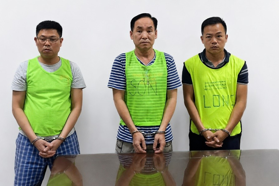 Khởi tố vụ án gây ô nhiễm môi trường và nhận hối lộ tại xã Quang Minh TP Hà Nội
