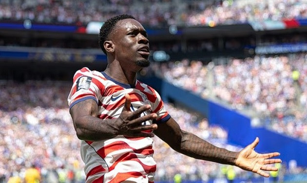 Chelsea và Newcastle đại chiến vì Folarin Balogun: Canh bạc 55 triệu euro