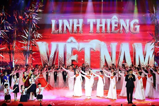 Chương trình chính luận nghệ thuật ‘ADN - Hành trình nối lại mạch nguồn’