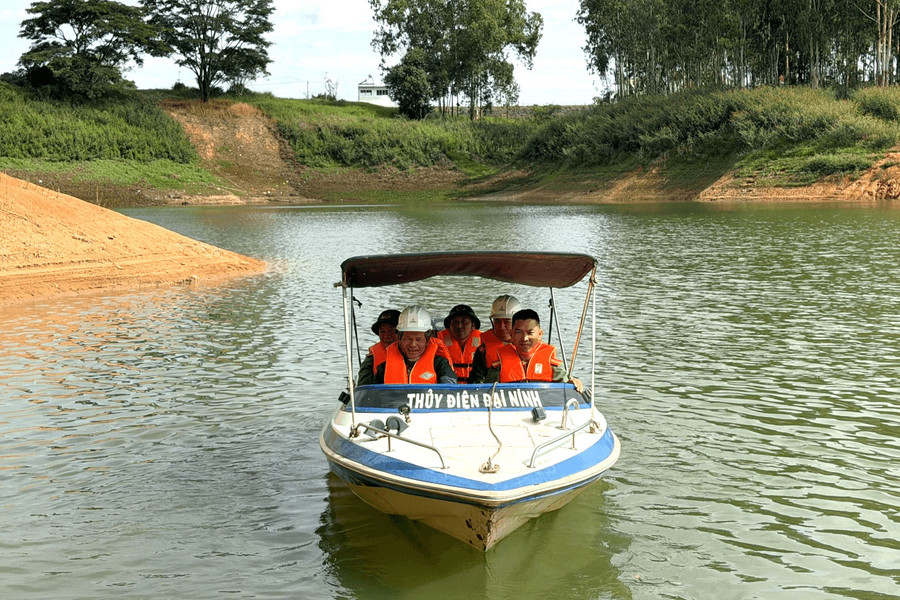 Công ty Thủy điện Đại Ninh phối hợp lực lượng công an kiểm tra công tác bảo đảm an ninh, an toàn hồ chứa